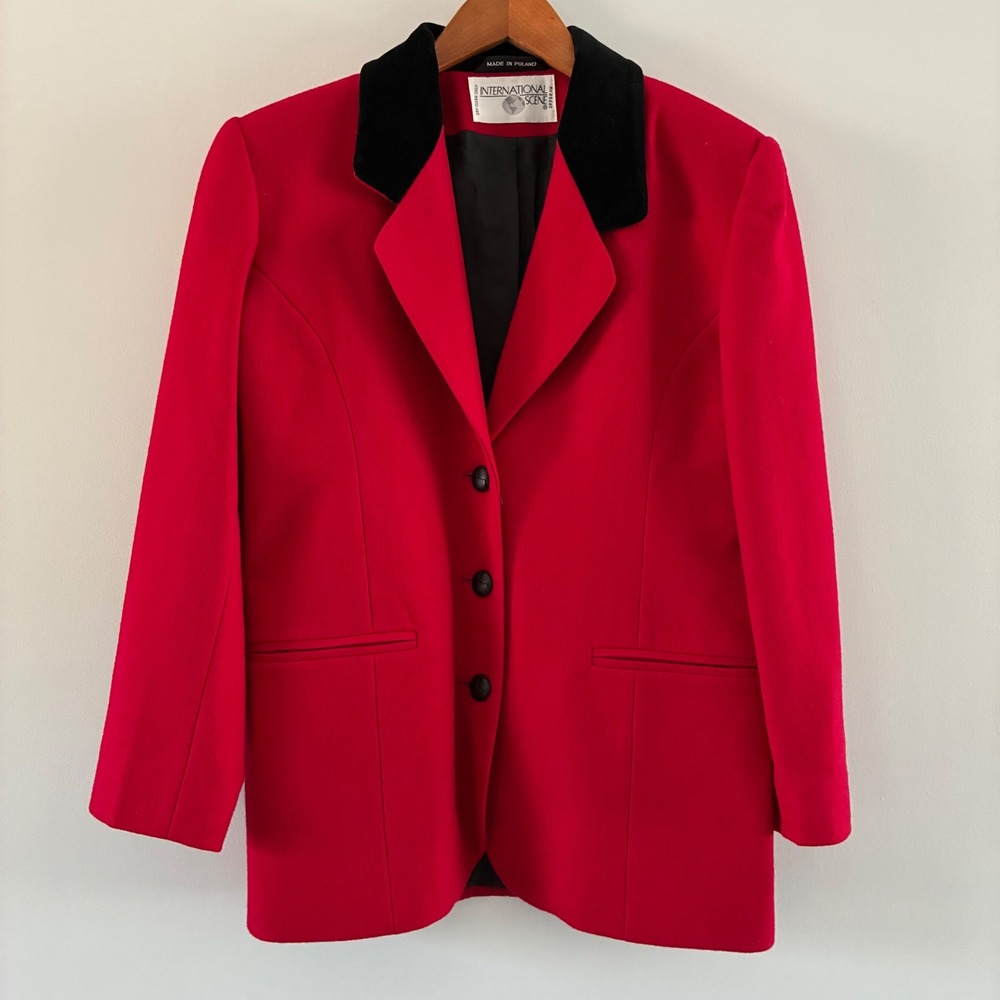 International Scene Blazer Womens 6 Red Black Velvet Collar Vintage Professional